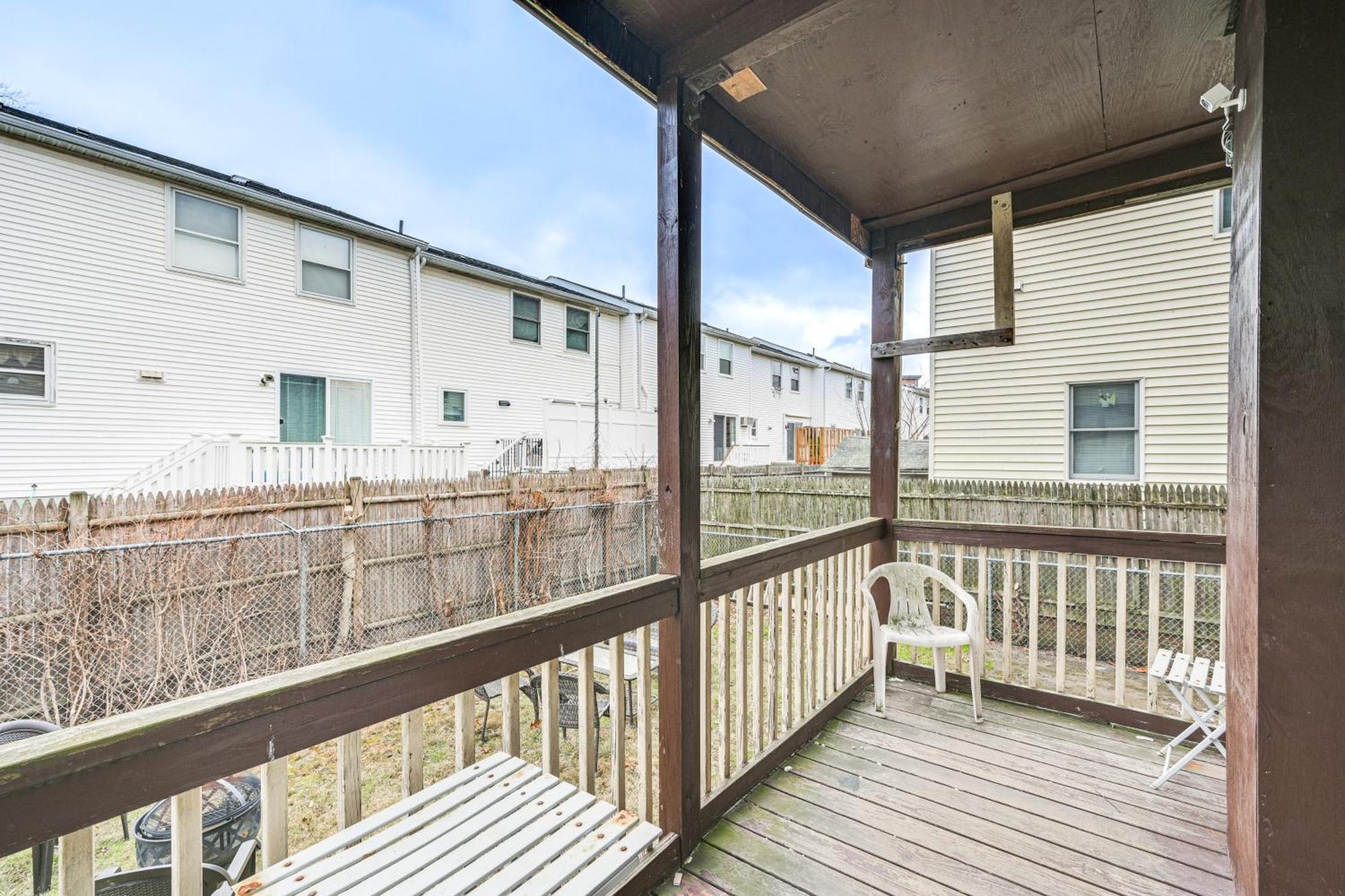 Medford Apartment Rental, 5 Mi To Downtown Boston Εξωτερικό φωτογραφία